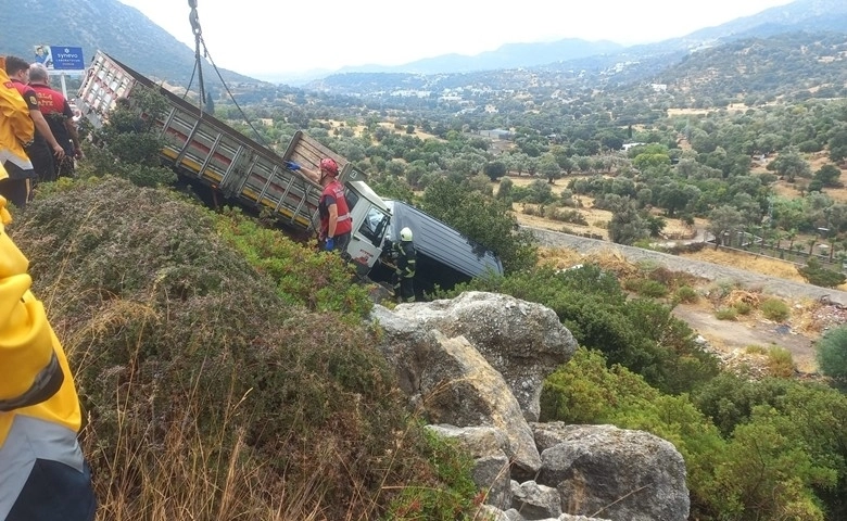 Ünlü sanatçı İbrahim Tatlıses, Bodrum'da trafik kazası geçirdi