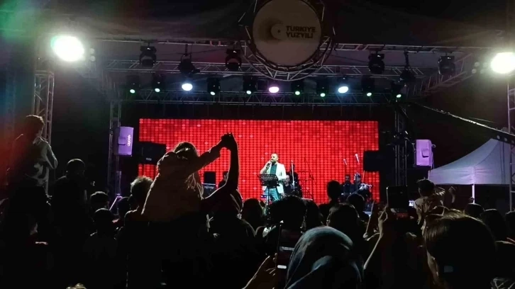 Diyarbakır'da Bağ bozumu festival konserlerle devam ediyor