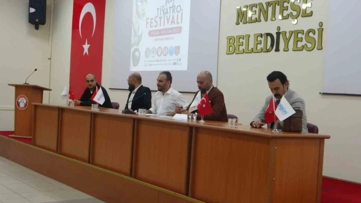 Tiyatro festivali Muğla'da tanıtım yaptı