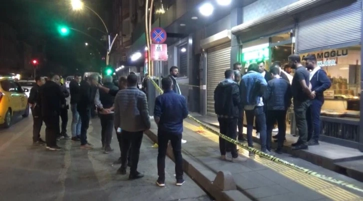 Gaziantep’te alacak verecek kavgası kanlı bitti: 1’i ağır 3 yaralı