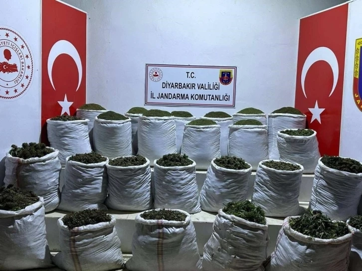 Diyarbakır da 783 kilo esrar ele geçirildi