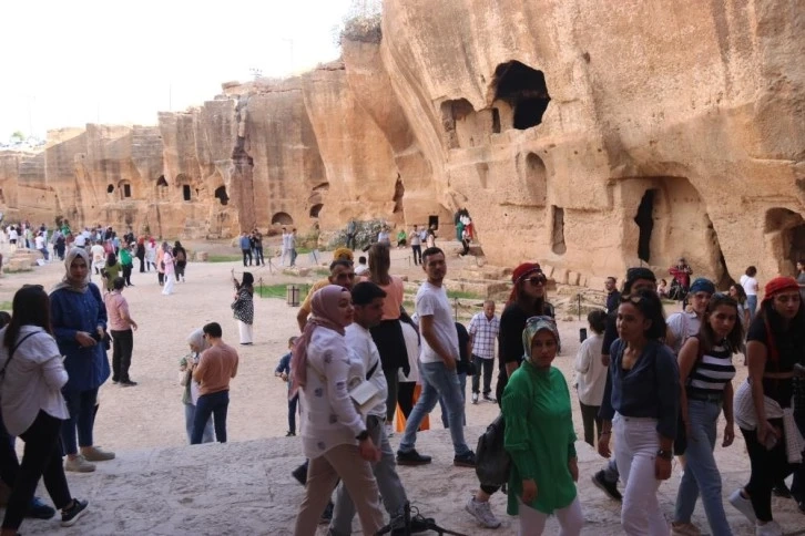 Mardin'deki Dara Antik Kenti ziyaretçilerini cezbediyor