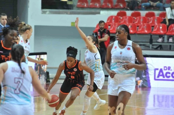 Melikgazi Kayseri Basketbol Letonya ekibine yenildi : 60 - 80