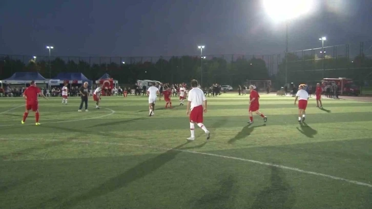 Adliyenin futbol turnuvasında hakim ve savcılar ter döktü