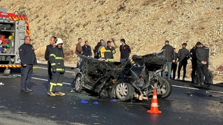 Gaziantep'te 3 aracın karıştığı zincirleme kaza: 1 ölü, 6 yaralı