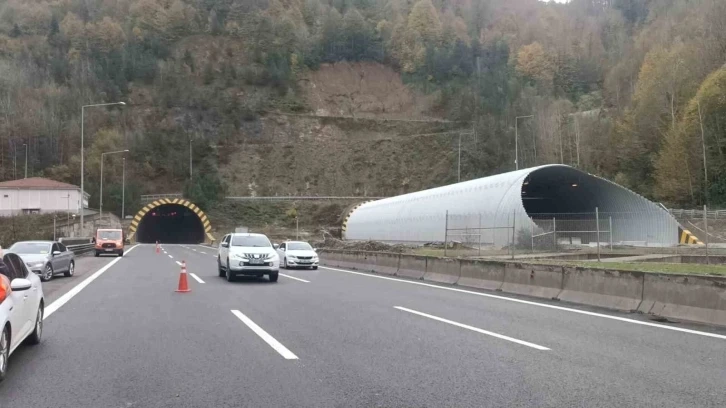 Bolu Dağı Tüneli İstanbul istikameti trafiğe kapatıldı