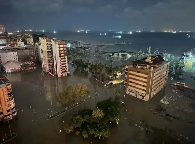 Eğitime fırtına engeli, İskenderun’da okullar 1 gün tatil edildi