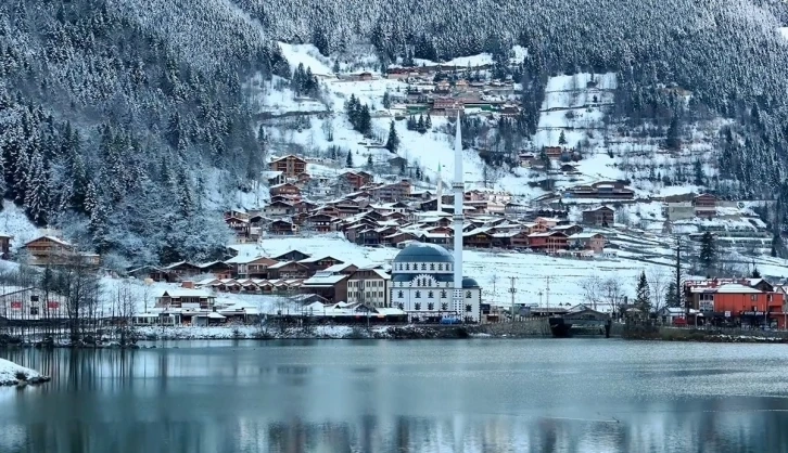 Trabzon Uzungöl’den kar manzaraları