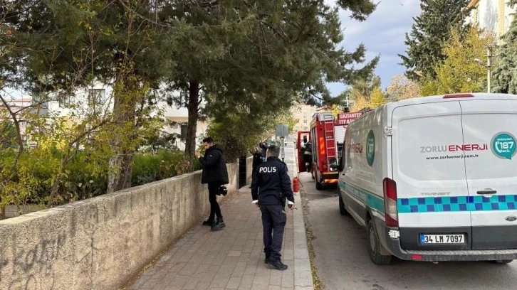 Gaziantep’te ağır hasarlı binada doğalgaz patlaması