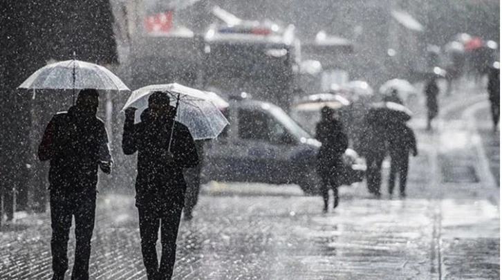 Meteoroloji'den turuncu ve sarı uyarı, İstanbul ve İzmir dahil 14 kenti kapsıyor