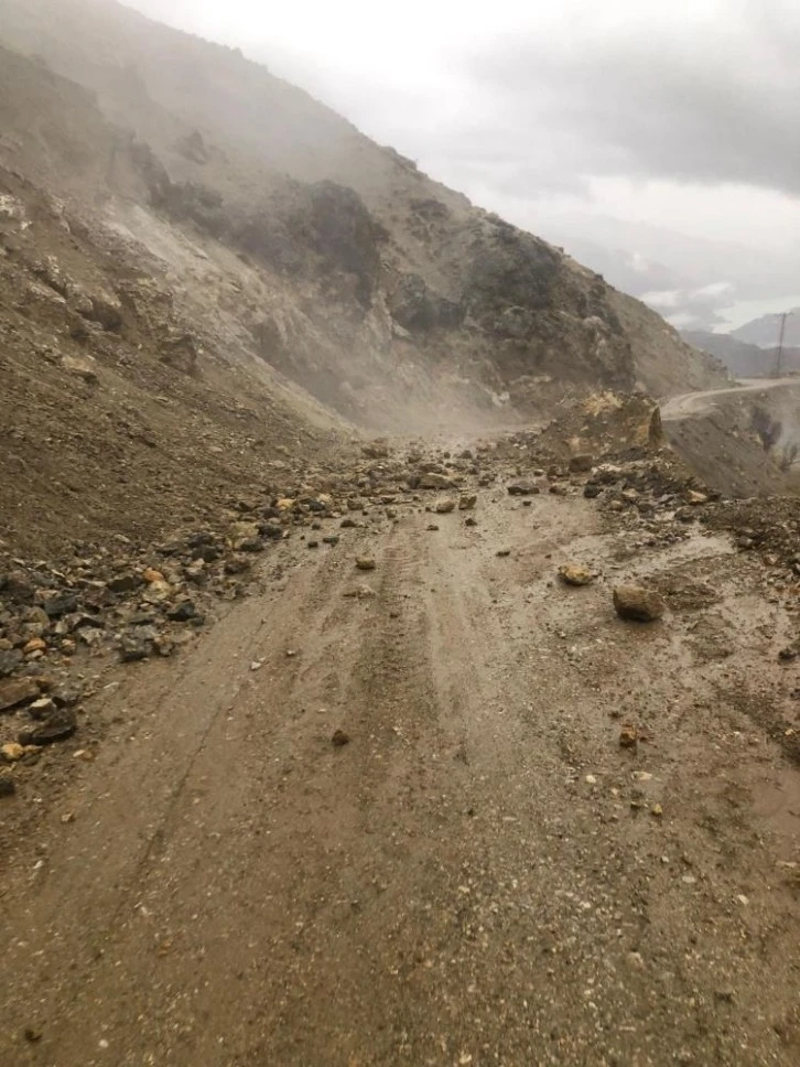 Adıyaman'da yağmur sonrası heyelan oldu