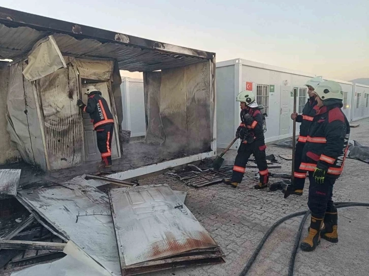 Malatya’da konteyner yangını