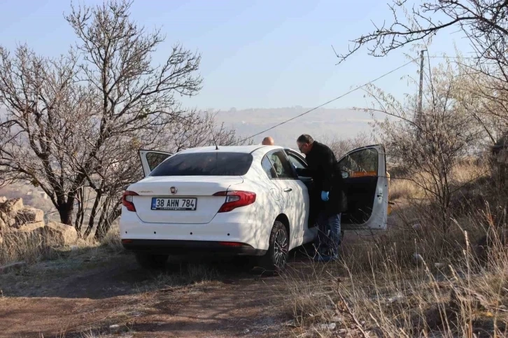 Kayseri'de bir kişi kendini astı