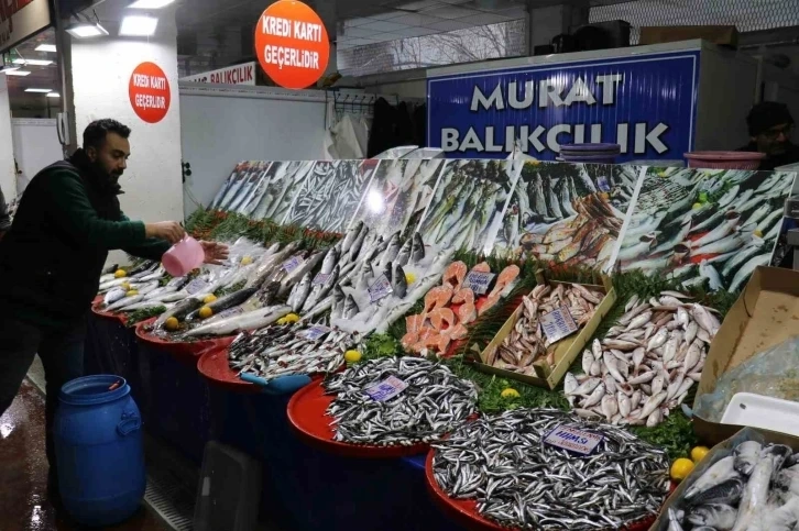 Malatya'da Balıkçılar Pazarı yeni yerinde hizmet veriyor