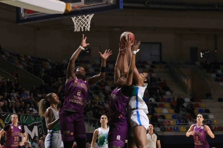 Basketbol Süper Ligi de İzmit Belediyespor: 93 - Galatasaray: 79