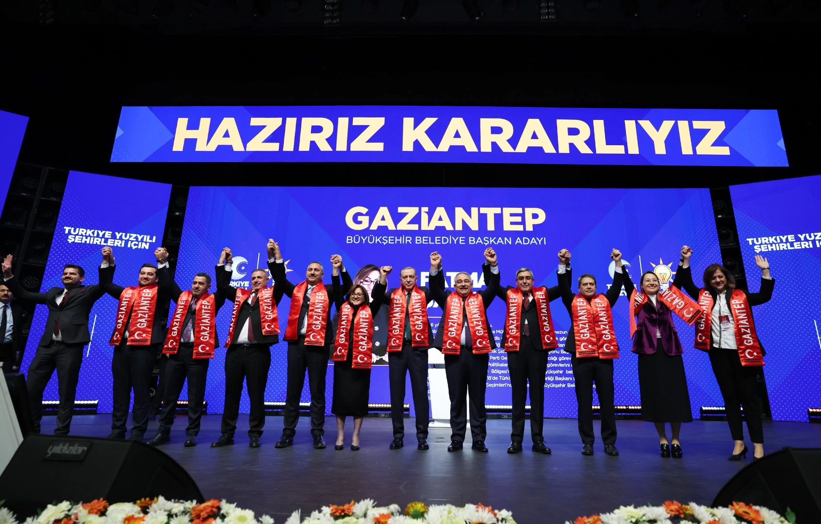 AK Parti Adaylarını tanıttı