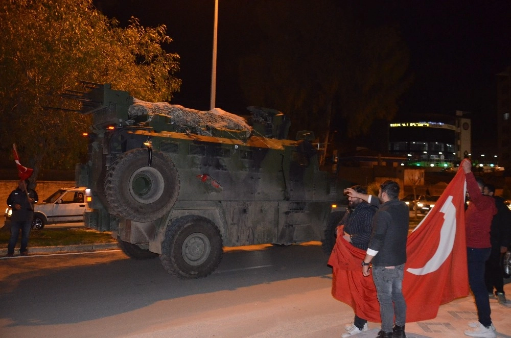 Sınır Birliklerine Mehter Marşıyla Askeri Sevkiyat