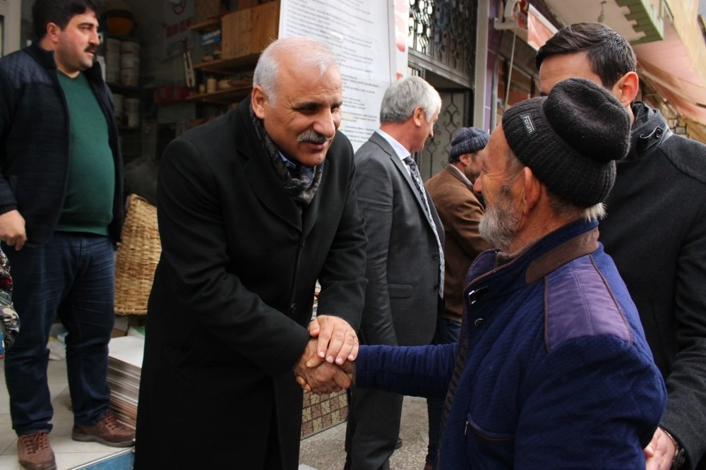 Zorluoğlu İlçeler Arasında Mekik Dokuyor