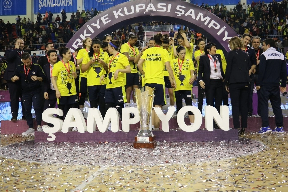 Basketbolda Kupa Fenerbahçenin