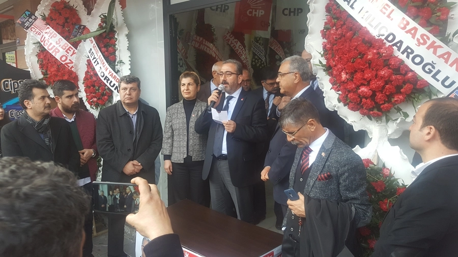 CHP Şahinbey Belediye Başkan Adayı Köse seçim koordinasyon merkezini açtı