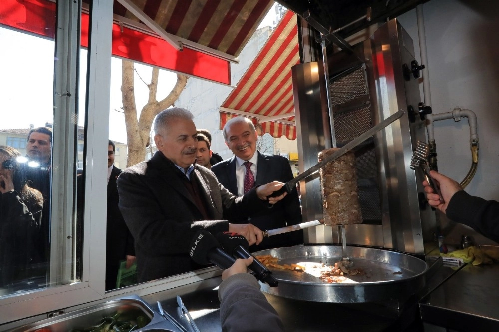 Binali Yıldırım: “Metrobüs Ve Metro Büyükçekmeceye Gelecek”