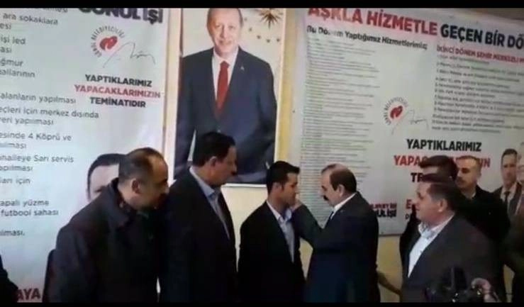 Chpli Başkan Adayı İstifa Edip Ak Partiye Geçti