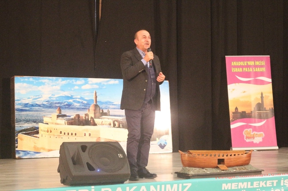 Dışişleri Bakanı Çavuşoğl: ”Bizim Derdimiz Teröristlerdir, Terör Örgütleriyledir”