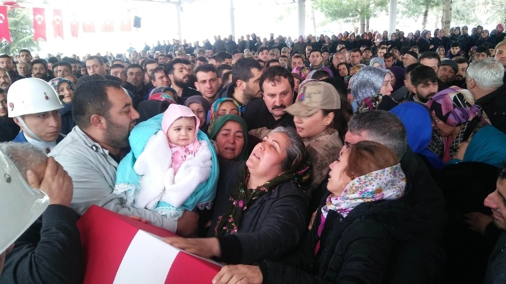 Trafik Kazasında Hayatını Kaybeden Uzman Çavuş Defnedildi