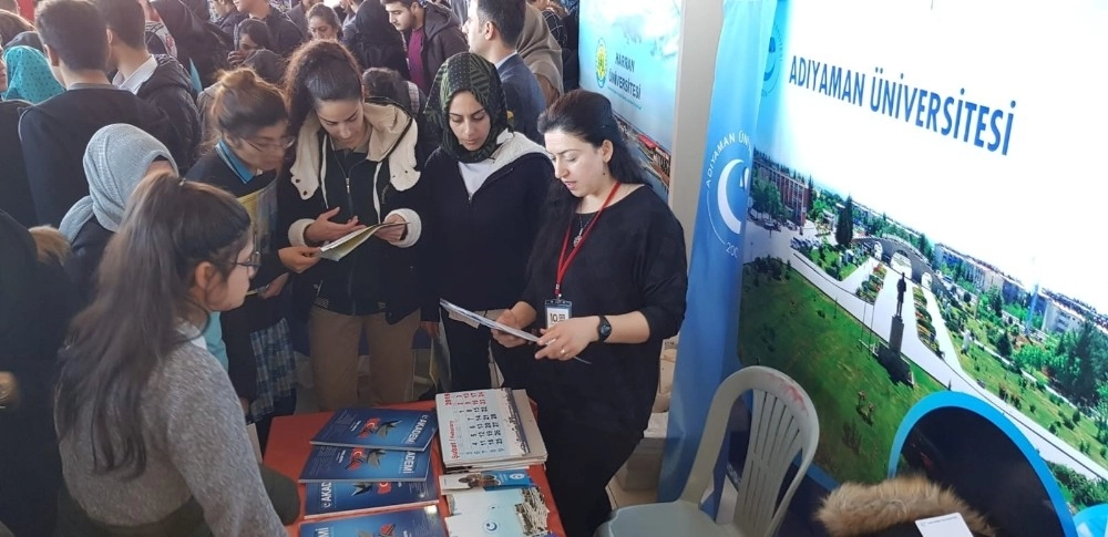 Adyü Şanlıurfa Kariyer Günlerinde Tanıtıldı