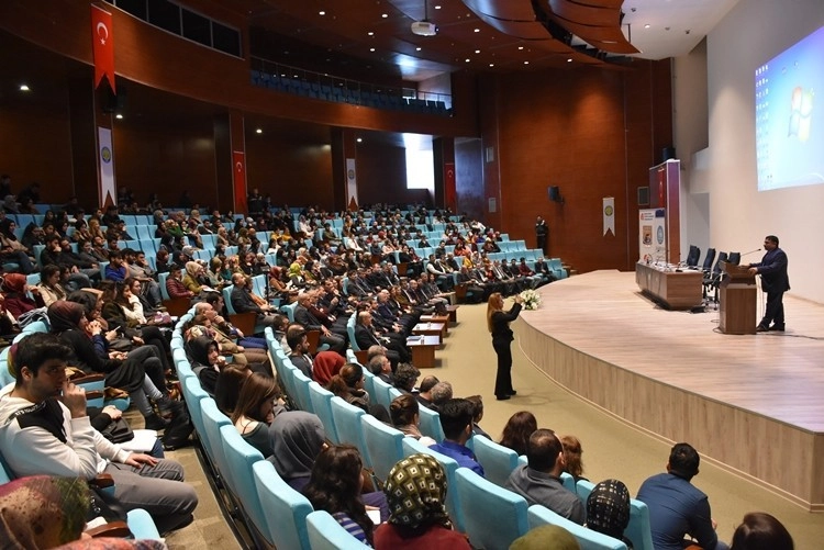 Harran Üniversitesinde Vergi Politika Ve Uygulamalar Tartışıldı