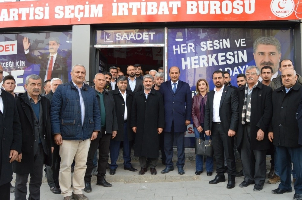 Chp Adayı Acardan Parti Seçim Bürolarına Ziyaret