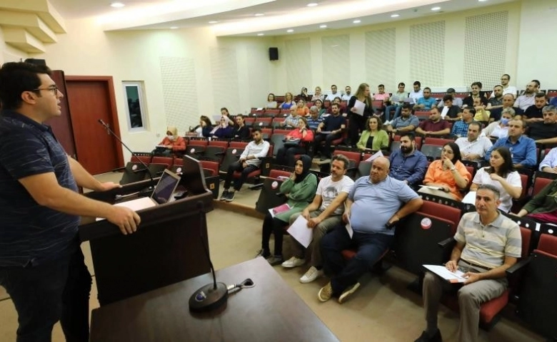 Gaziantep Üniversitesi personeline motivasyon eğitimi