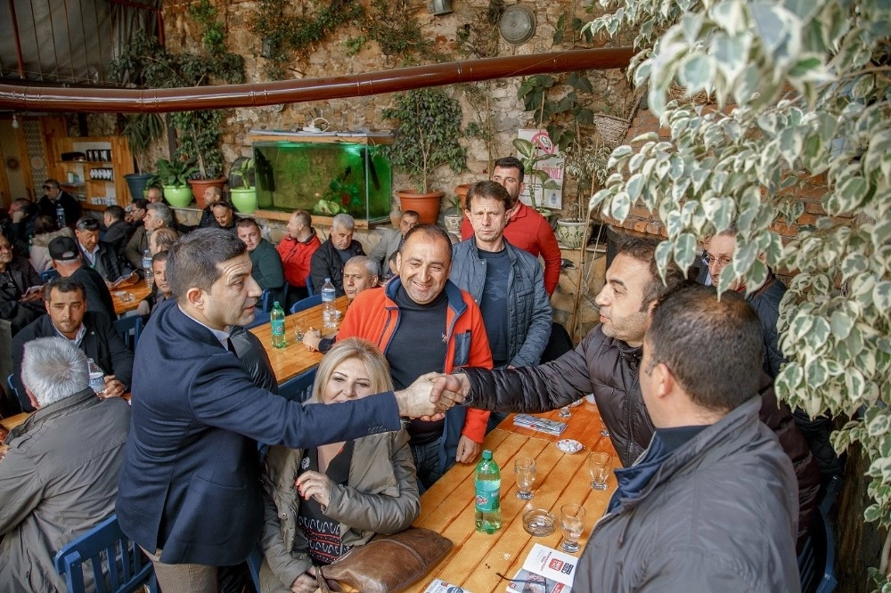 Turistik Çarşı Esnafı Chp Adayı Ömer Günel İle Bir Araya Geldi