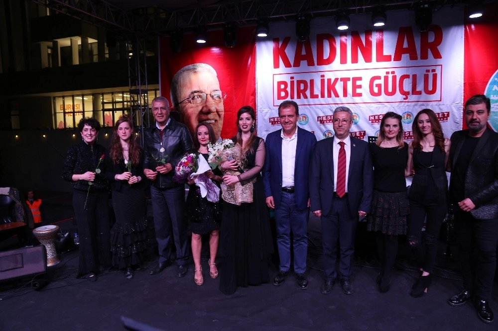 İstanbul Girls Orchestrasından Kadınlara Özel Konser