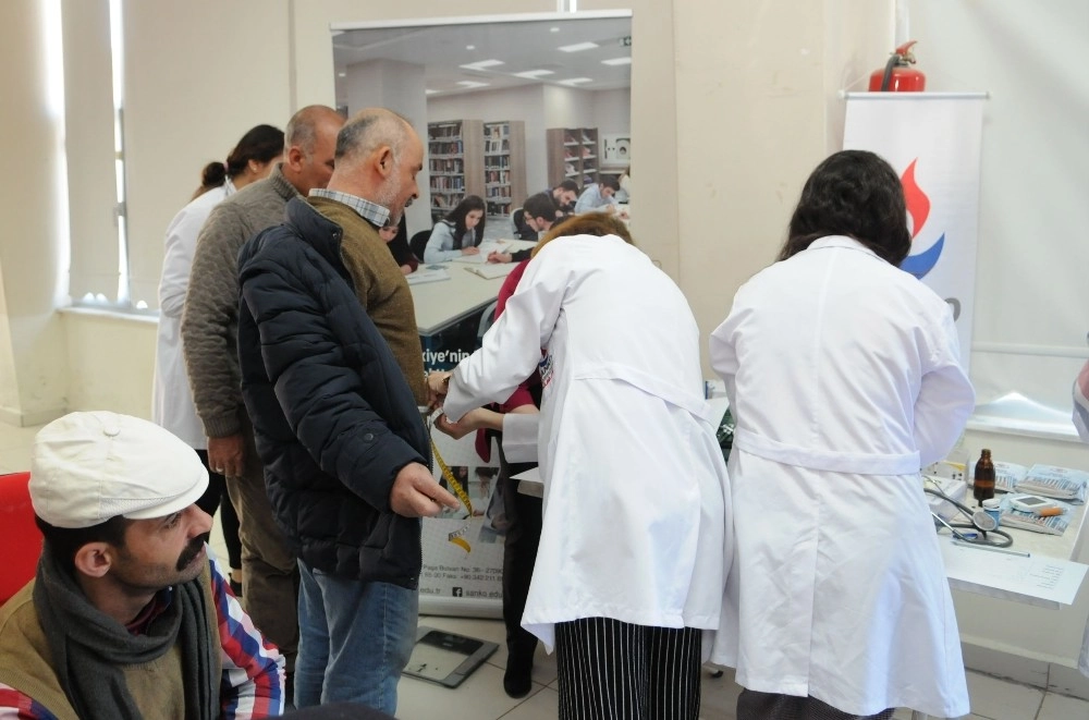 Sanko Üniversitesi Yavuzeli İlçesinde Konferans Düzenledi