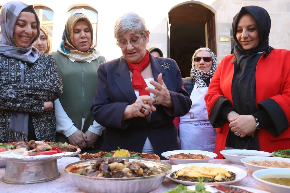 Canan Karataydan Şanlıurfa Yemekleri Yorumu