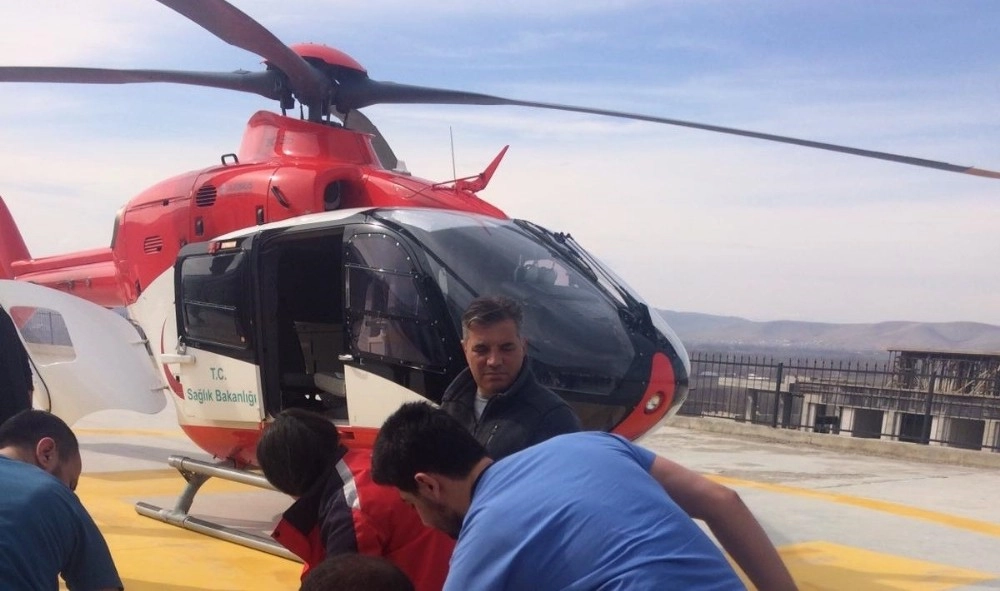 Beyninde Ödem Oluşan Hasta, Ambulans Helikopterle Sevk Edildi