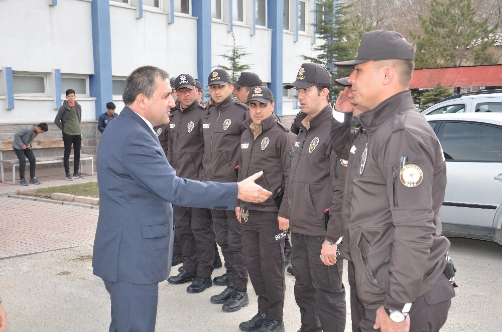 Elbistanda 20 Mahalle Bekçisi Göreve Başladı