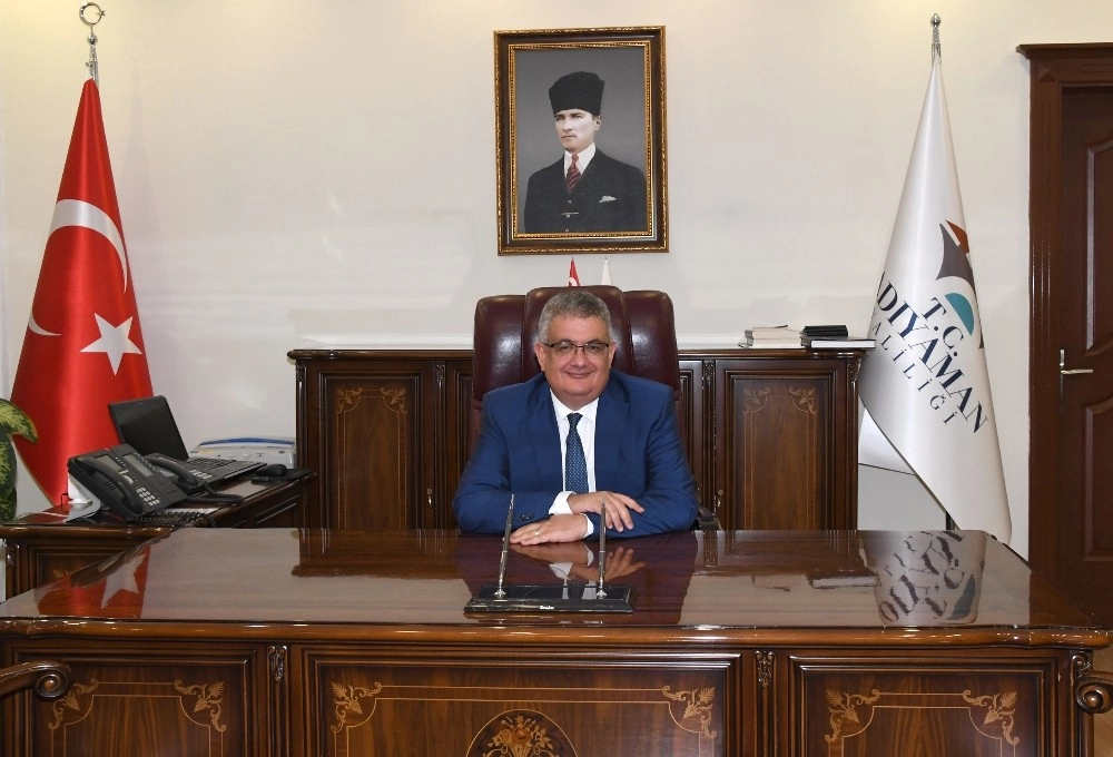 Vali Pekmez İstiklal Marşının Kabulü Ve Mehmet Akif Ersoyu Anma Günü Mesajı