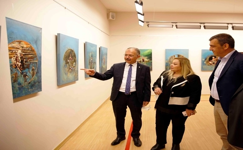 Sanko sanat galarisi'nde"zaman sızlar "temalı resim sergisi açıldı