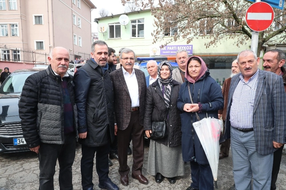 Murat Aydın Kahvehanede Istakayı Eline Alıp Bilardo Oynadı