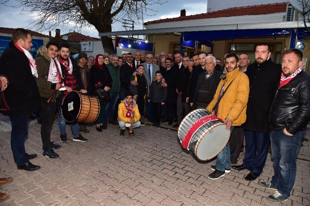 Cumhur İttifakı Adaylarını Davul Zurna İle Karşıladılar