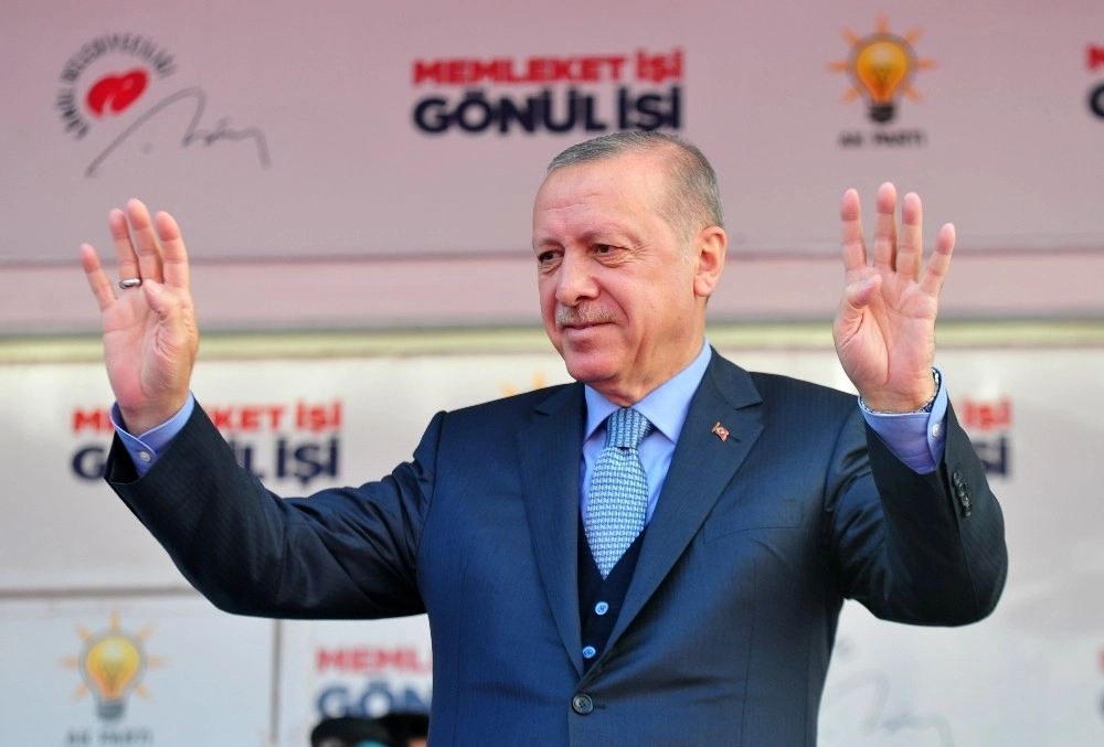 Cumhurbaşkanı Erdoğan: “Üzülüyorum Ki Saadette Onlarla Beraber”