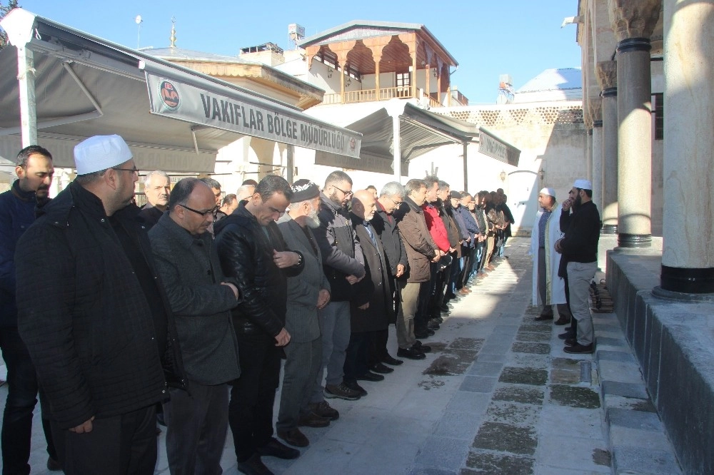 Yeni Zelandadaki Şehitler İçin Gıyabi Cenaze Namazı Kılındı