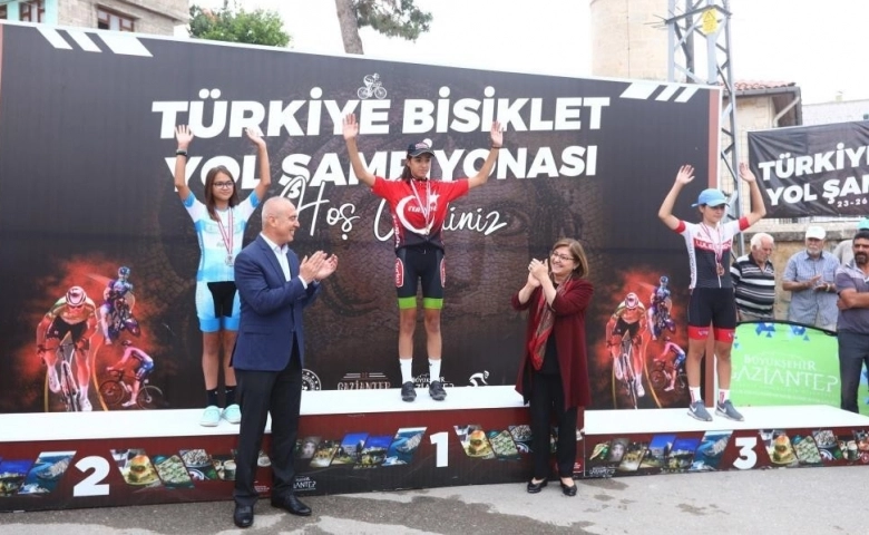 Gaziantep'te Bisiklet yol şampiyonasında ödüller sahiplerini buldu