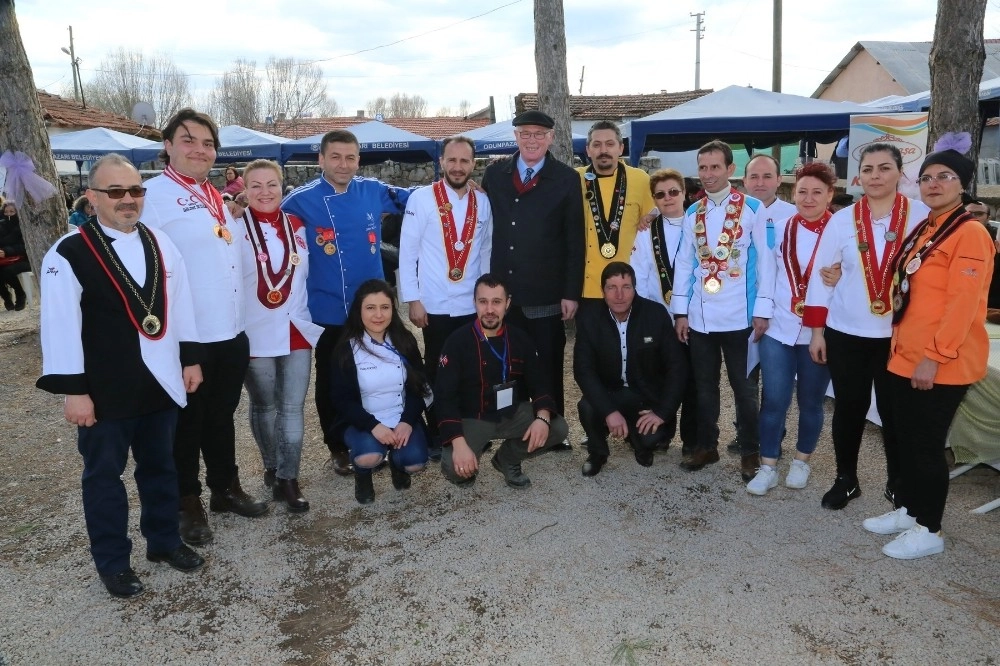 Uluçayır Mahallesinde Yemek Yarışması Heyecanı