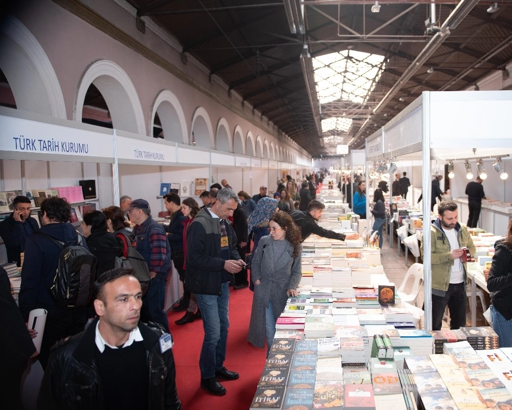 Türk Tarih Kurumundan Iıı. Çaka Bey Kitap Günleri