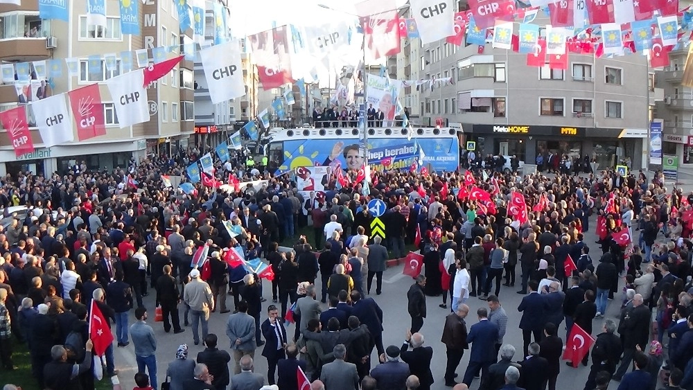 Akşener İnegölde Çağrıda Bulundu