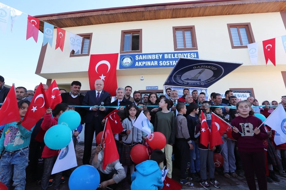 Tahmazoğlundan Sosyal Tesissiz Mahalle Kalmayacak Vurgusu