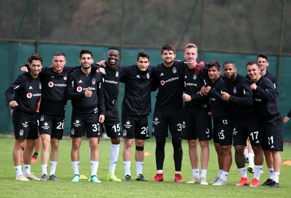 Beşiktaş, Şenol Güneşsiz Çalıştı